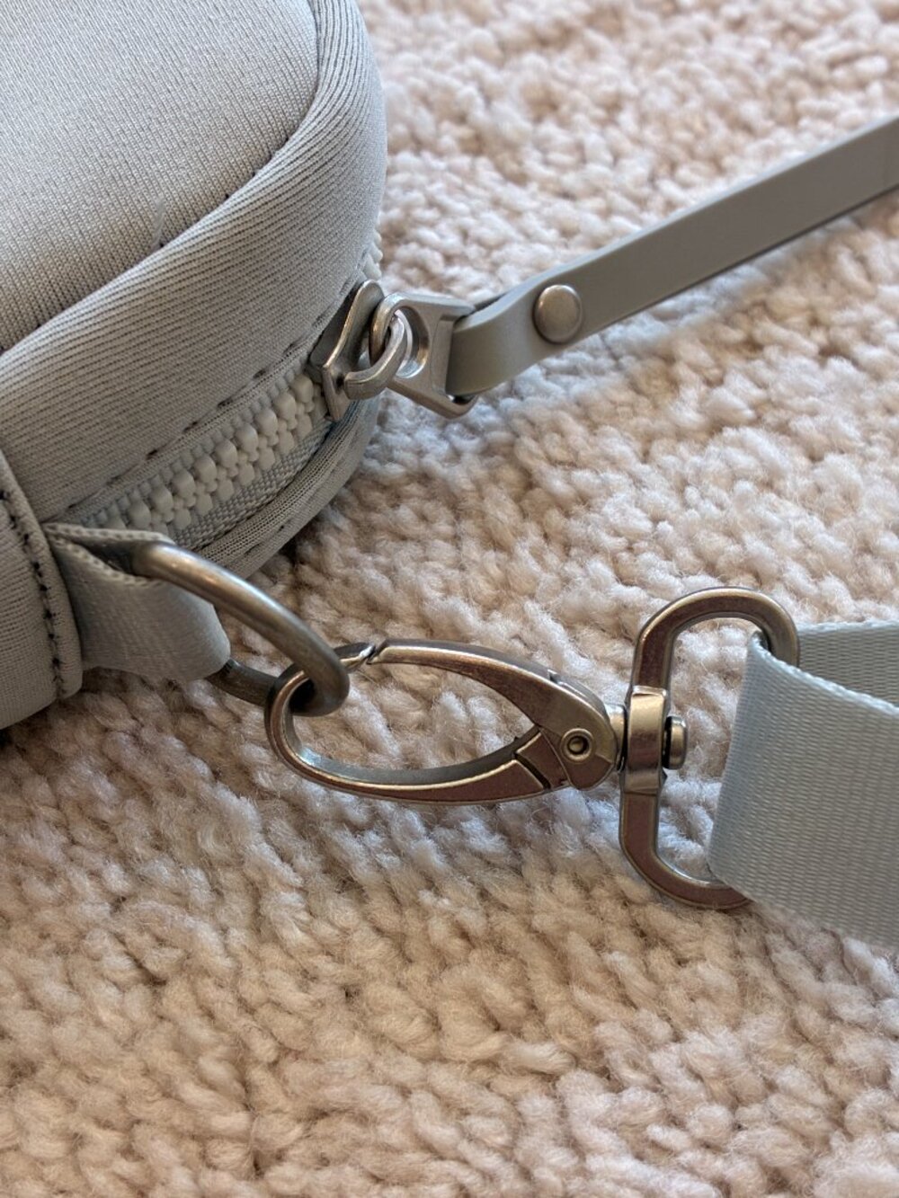 Vooray Companion Crossbody Bag Purse - Picture 6 of 12
